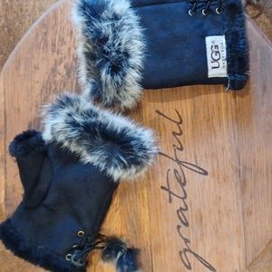 UGG fingerless gloves